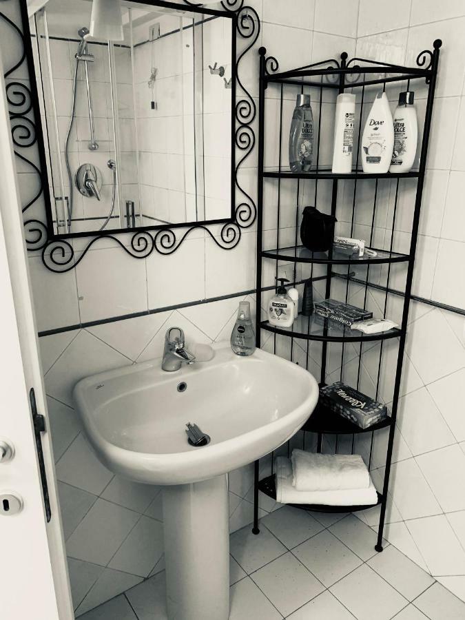 Appartamento Brera Милано Екстериор снимка